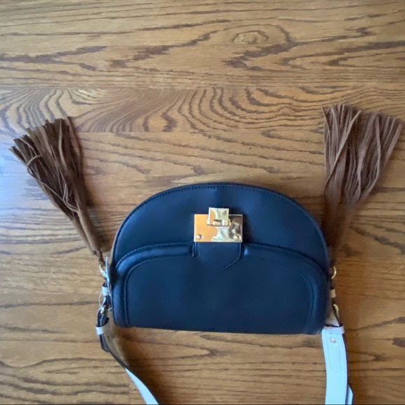 Unique tri-colored Neiman Marcus shoulder bag - black, brown, and cream leather - Picture 4 of 16